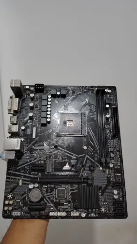 Placa mãe AM4 A520M H V2 USADA