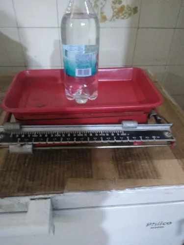 Balança antiga, funciona perfeitamente