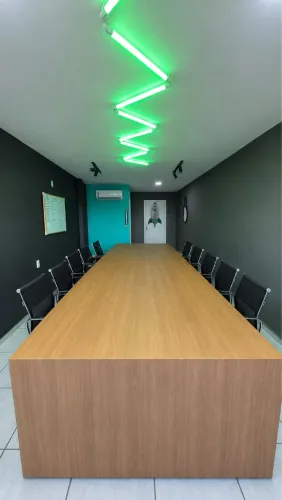 Mesa de Escritório Grande