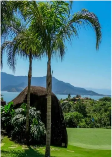 Ilhabela vista mar condomínio fechado