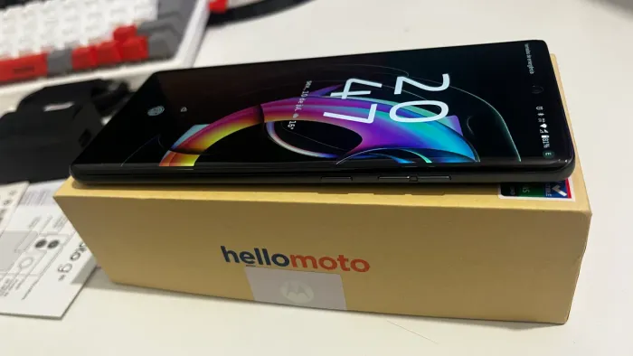 Smartphone Motorola Moto G85 5G 256Gb 8Gb 50Mp Sony Lytia novo e completo.
