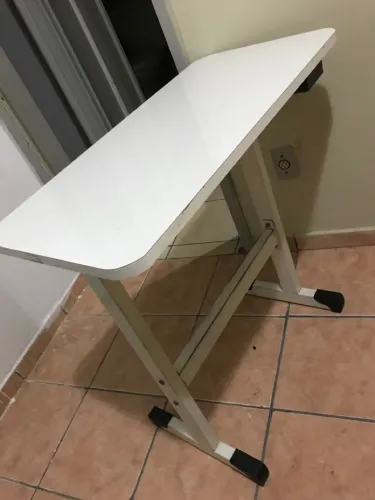 Mesa da máquina de costura portátil