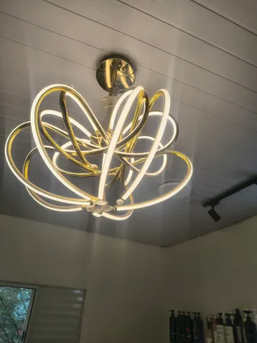 Lustre decorativo para salão de beleza