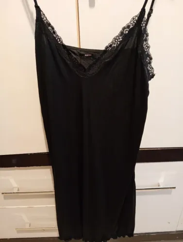 Camisola cetim tamanho G preta marisa