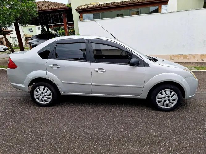 Ford Fiesta Sed. 1.6 8V Flex 4P 2008