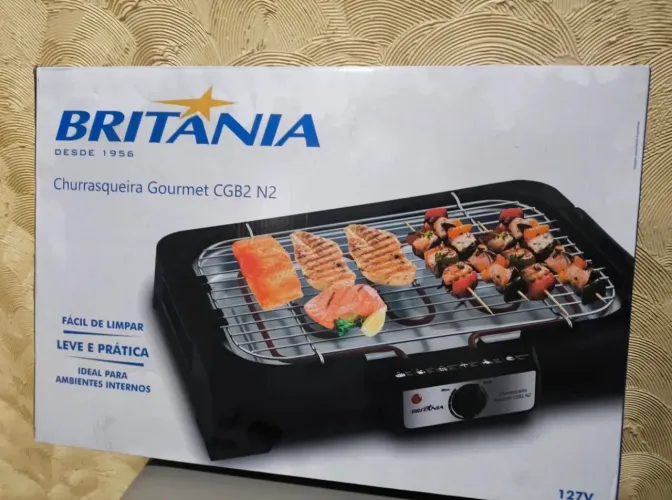 Churrasqueira Elétrica Britânia Gourmet CGB2 N2 127V NOVA