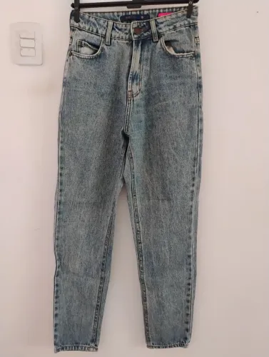 Calça mom feminina