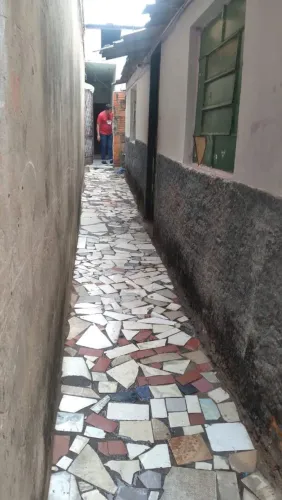Vendo barracão de fundos
