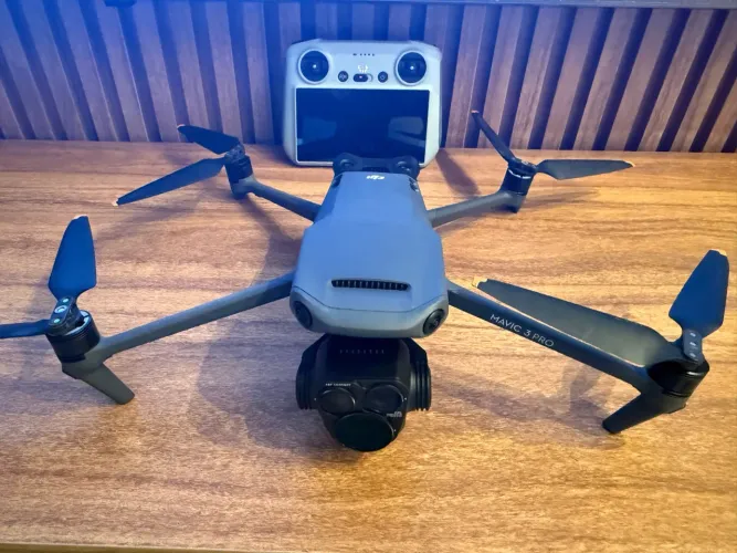 DRONE DJI MAVIC 3 PRO FLY MORE COMBO
