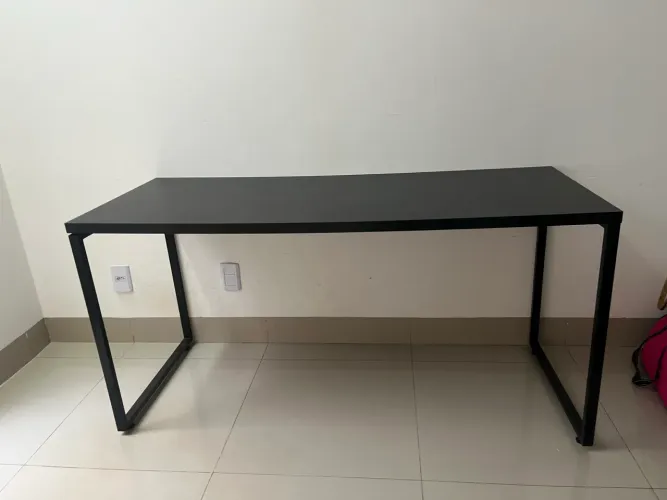 Escrivaninha Trevalla Kuadra Me150
