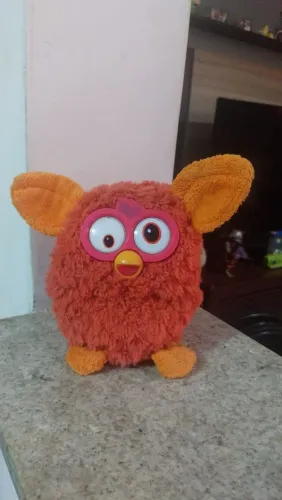 Boneco Furby no estado