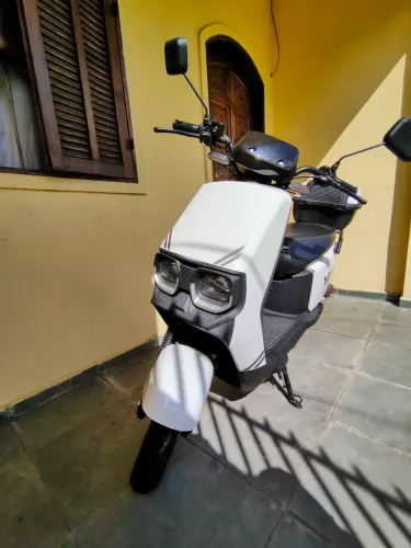 Scooter elétrica NEW YESU