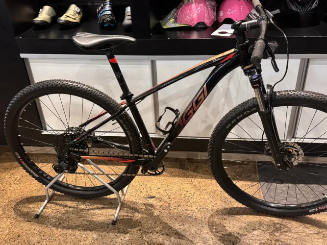 BICICLETA OGGI 7.5 Mtb TAMANHO 15.5 SEMI-NOVO