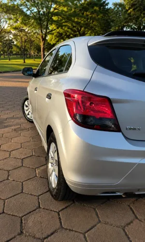 Chevrolet Onix JOY Hatch 1.0 8V Flex Mec. 4P 2019