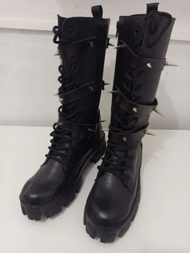 Bota Gótica Spikes
