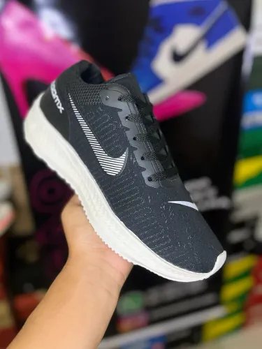 Tênis Nike esportivo preto a pronta entrega 