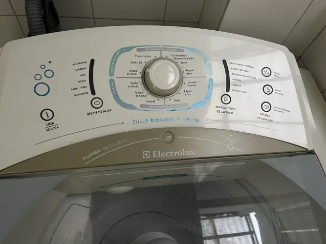 Máquina de Lavar 12 kg - Electrolux