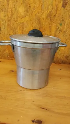 Cuscuzeira / Panela de Cozimento a Vapor em Alumínio com Grelha Interna