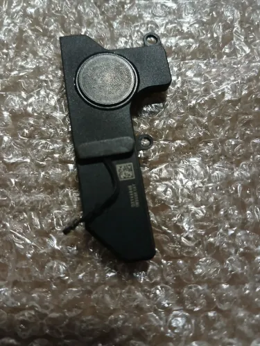 alto-falante embutido de reposição para notebooks.