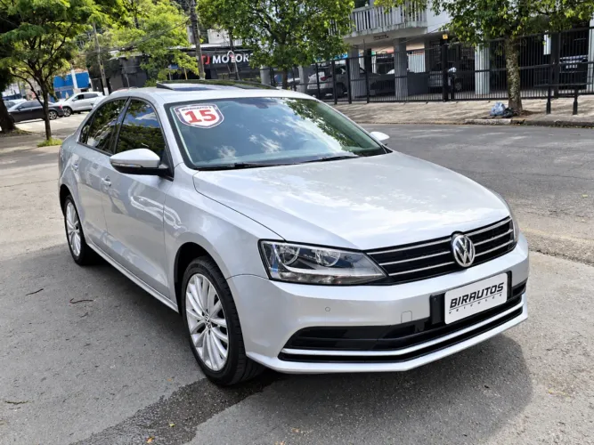 Volkswagen Jetta Comfortline 2.0 T.flex 8V 4P Tipt. 2015