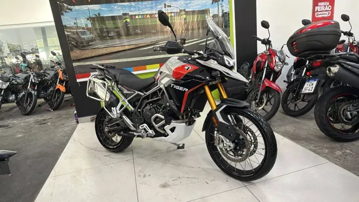 TRIUMPH TIGER 900 RALLY PRO