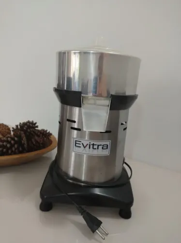 Espremedor Industrial de Frutas