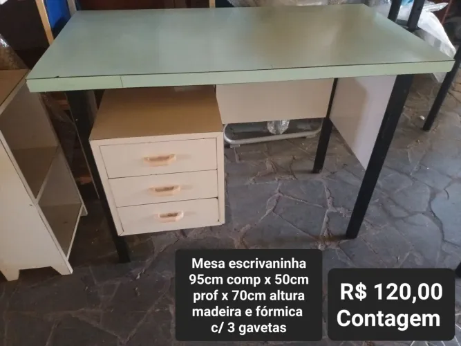 Mesa escrivaninha 3 gavetas madeira e fórmica 