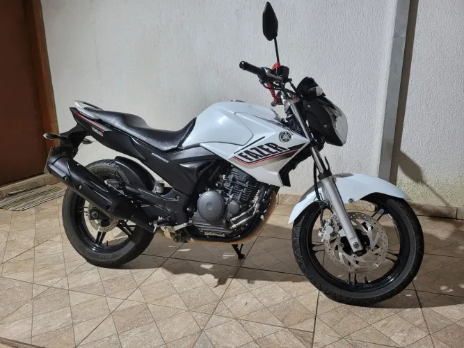 Fazer 250