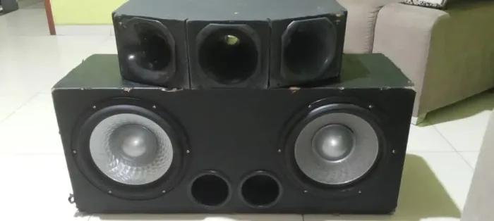 Som Automotivo Bravox UXP 12" e Cornetas