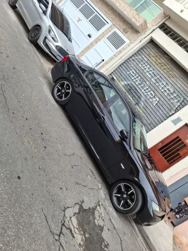 BMW 320I A 2011