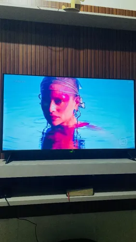 Smart TV 43 HQ Screen