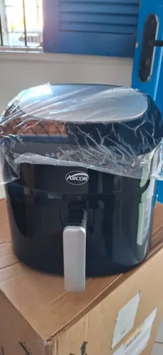 Air Fryer - Nunca usada.