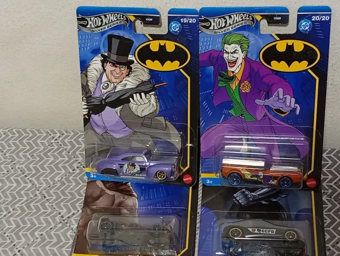 Hot Wheels Silver Série Batman