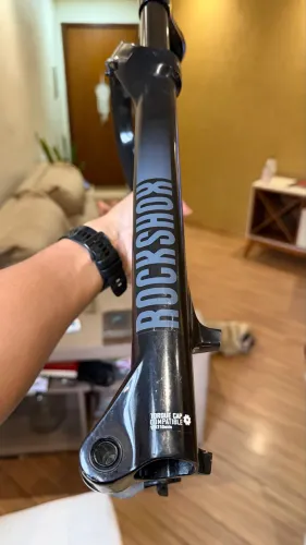 Suspensão rockshox judy 100mm