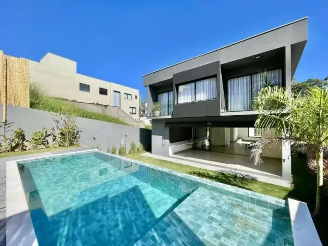 Casa em Cotia, Paisagem Renoir, 4 dormtórios sendo 3 suítes, 500m2