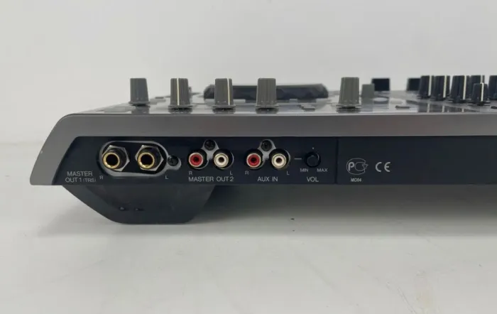 Controladora DDJ-T1 Pionner (Traktor)
