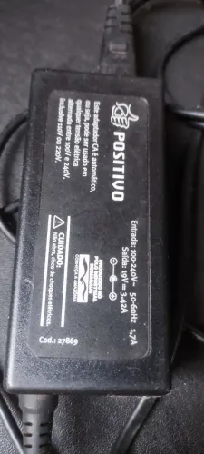 Carregador notebook positivo 