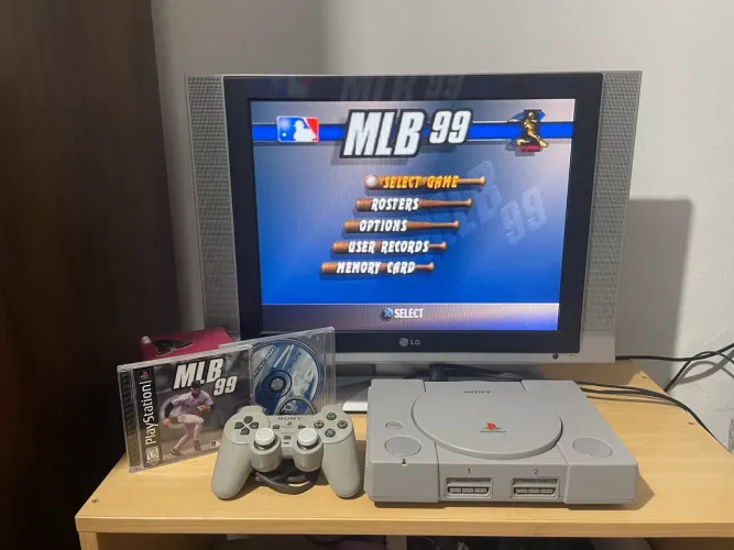 PlayStation 1 fat em excelente estado só está rodando jogos originais
