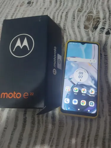 Moto E22 leia a descrição 