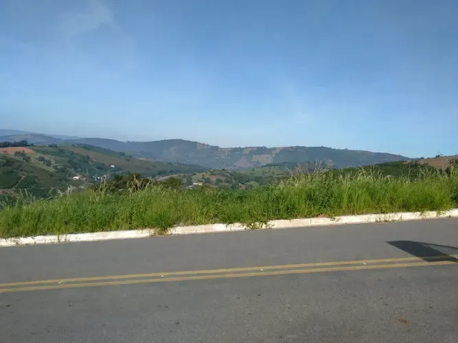 Lote/Terreno para venda tem 300 metros quadrados em Centro - Machado - Minas Gerais