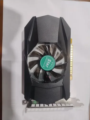 Placa de vídeo Star HD 7670 4GB GDDR5. Semi nova