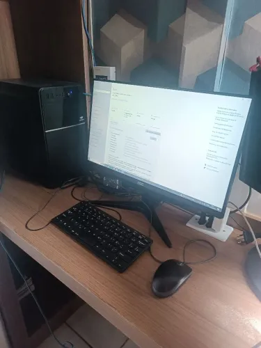 KIT COMPLETO COMPUTADOR - INCLUSO MOUSE, TECLADOO E MONITOR