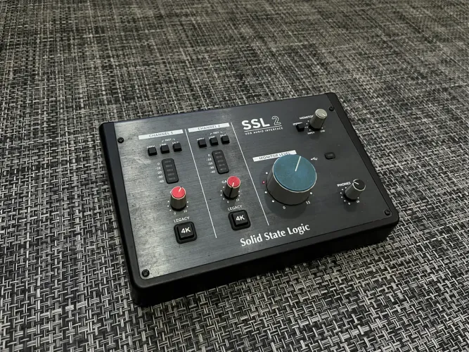 Interface de Áudio Solid State Logic SSL 2