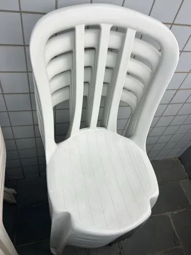 Cadeira de plástico