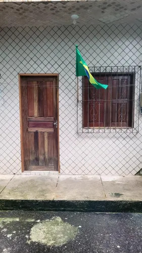 Casa pra alugar na alameda Providência ideal pra solteiro ou um casal