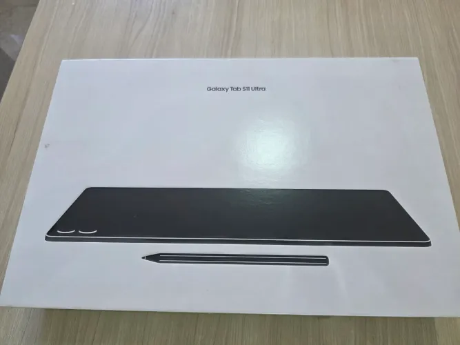 Tablet Samsung Galaxy S11 Ulta, 512 GB, 14.6", Câmera 12 MP, Wi-Fi 