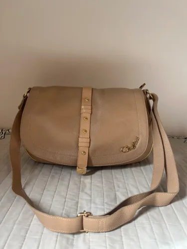 Belíssima bolsa bege - C. Steffens