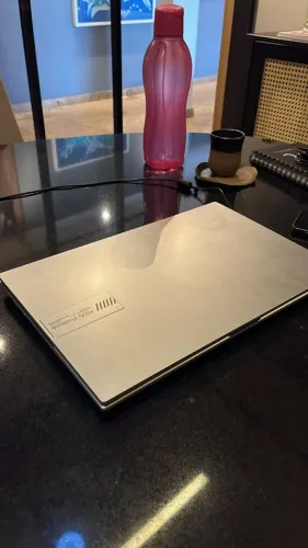 ASUS 