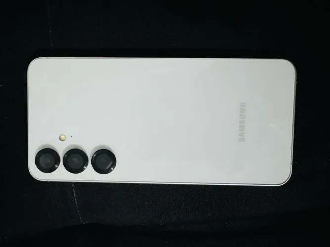Samsung S24 FE