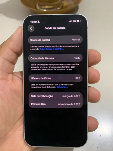 iPhone 16e